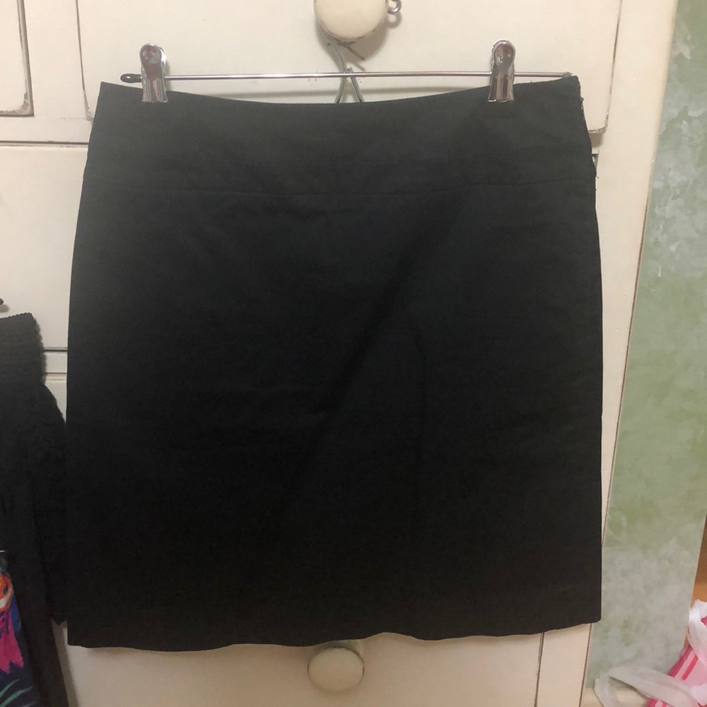 Ann Taylor black process skirt